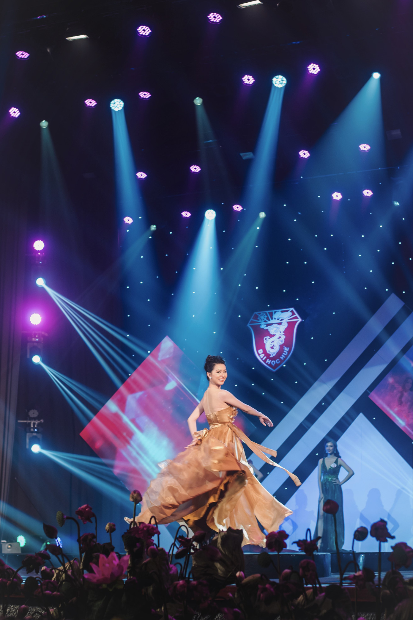 Hoa khôi ĐH Huế cực giỏi tiếng Anh, đạt 2 huy chương vàng bơi lội, mơ ước làm giáo viên ảnh 17