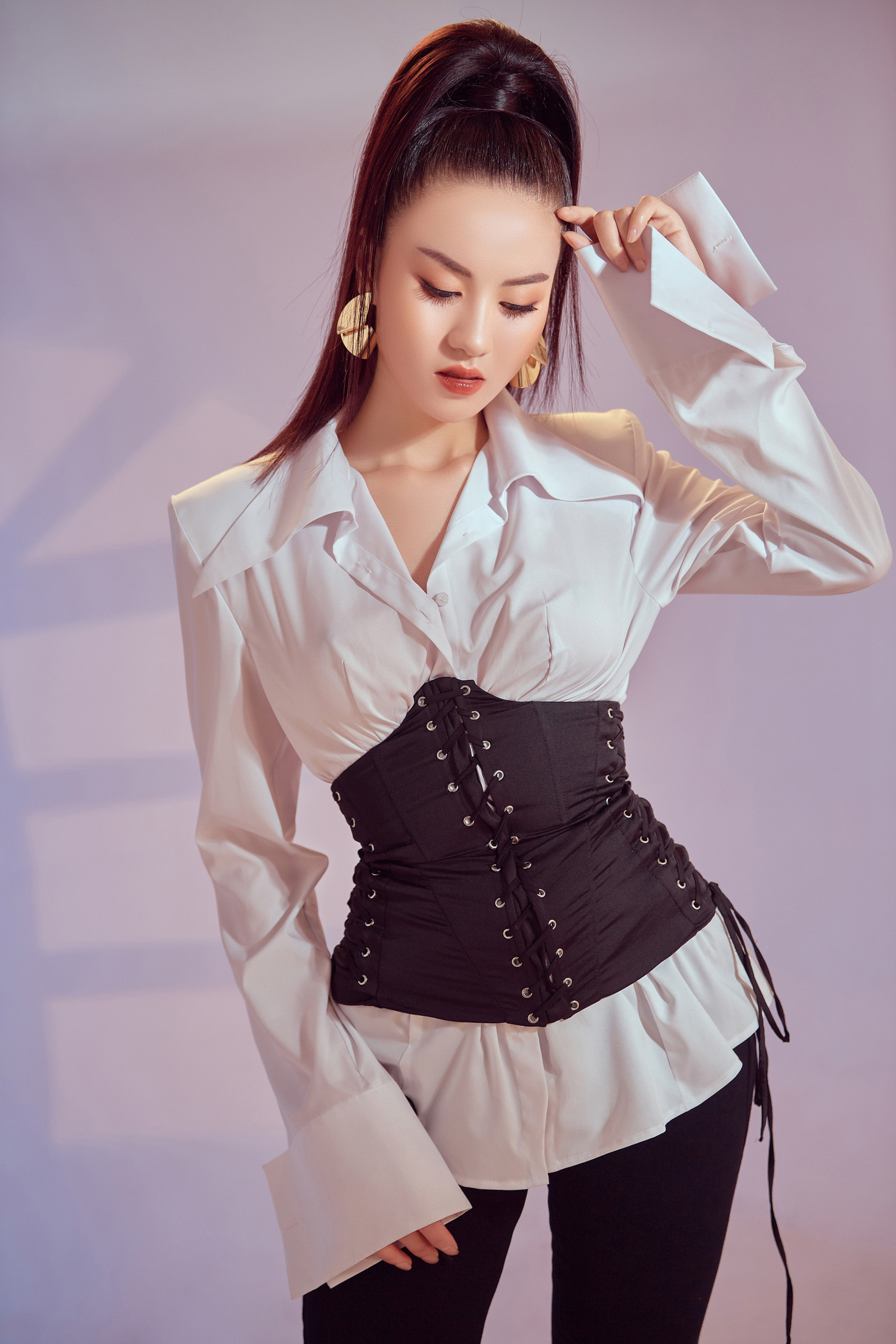 Hành trình không biết mệt mỏi của hotgirl xứ Thanh ảnh 2