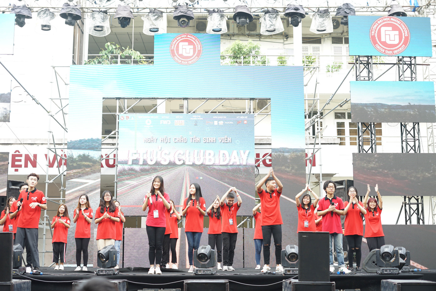 Đại học Ngoại thương sẵn sàng bùng nổ với “Ngày hội chào Tân sinh viên” ảnh 4