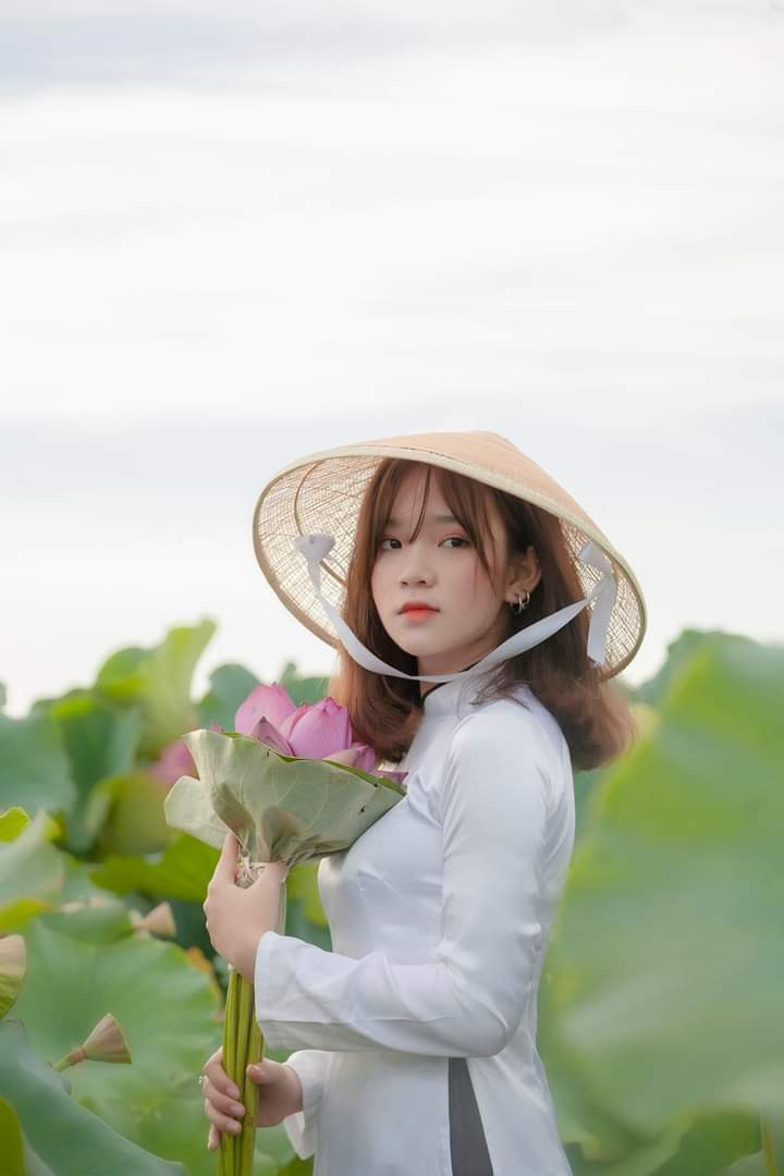 Cuốn hút với vẻ đẹp trong trẻo của cô nàng 16 tuổi ảnh 2