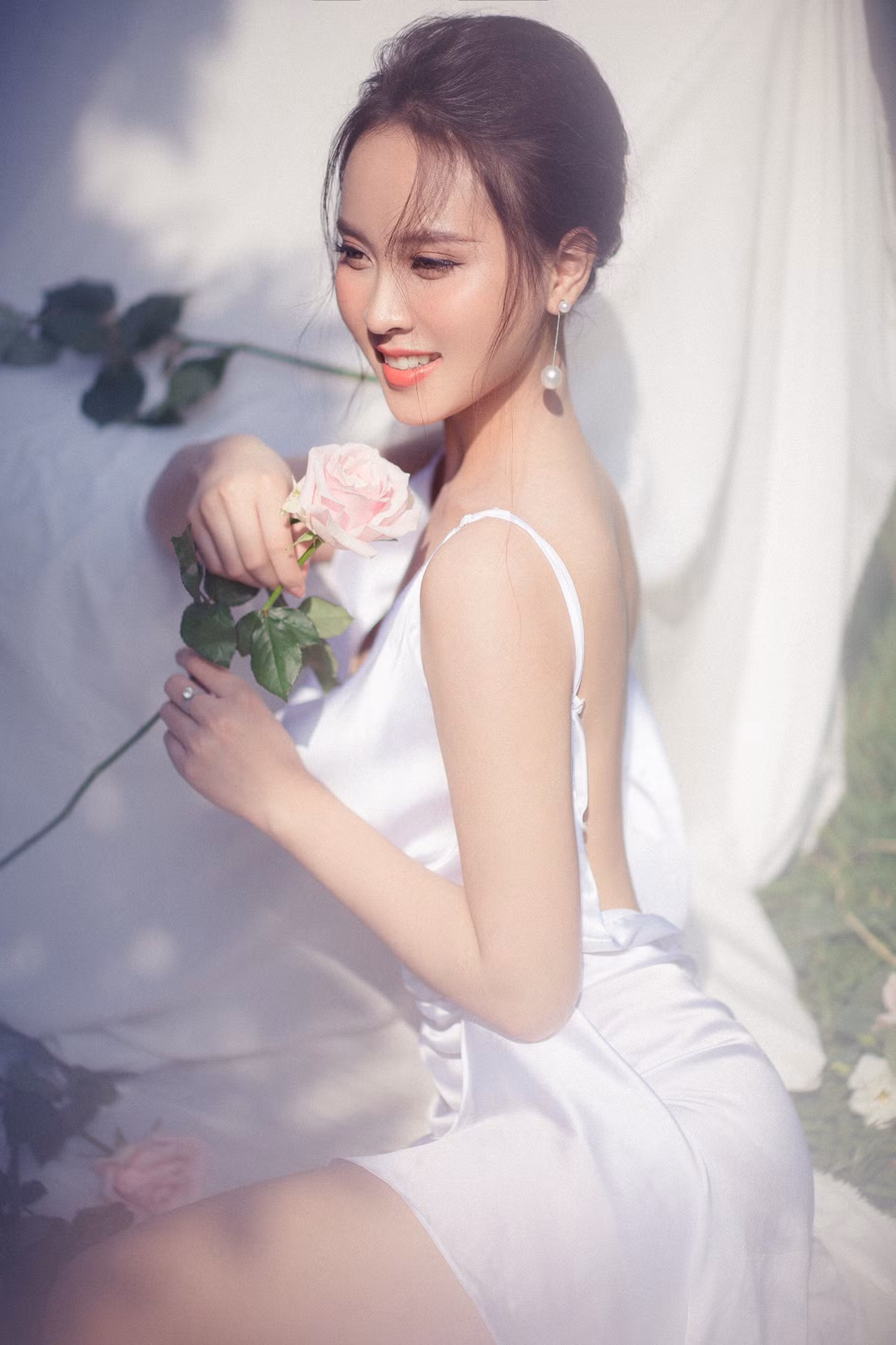 Hot girl Diệu Ngân “lột xác” trong bộ ảnh mới ảnh 1