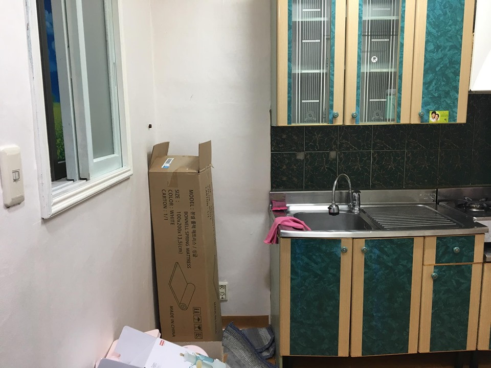 Cô gái 'tân trang' phòng trọ cũ đẹp như mơ khiến dân mạng trầm trồ ảnh 1