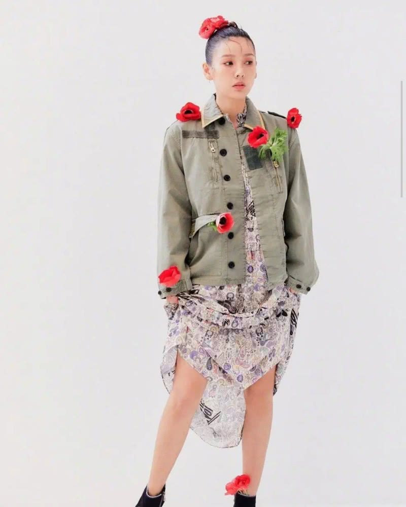 'Nữ hoàng gợi cảm' Lee Hyori miễn tiền tháng 3 cho người thuê nhà ảnh 6