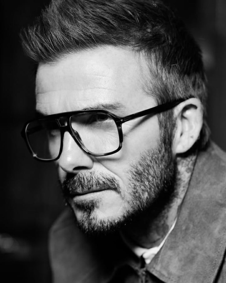 David Beckham U50 phong độ điển trai hút hồn qua ống kính con trai ảnh 8