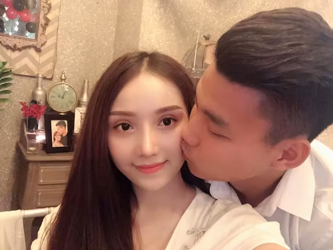Tiến Linh, Văn Lâm và các cầu thủ có tình yêu chị em ảnh 9