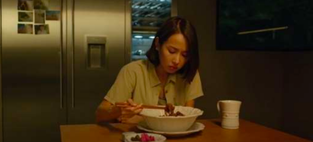 Giới trẻ Mỹ đua nhau mua mì trộn thịt bò 'Ký sinh trùng' trong mùa dịch ảnh 2