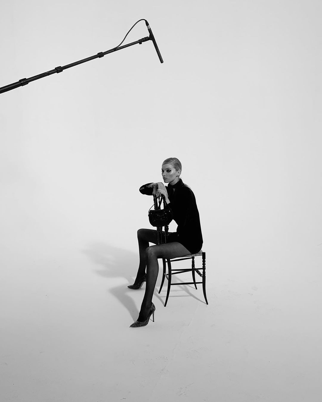 Elsa Hosk quyến rũ 'vạn người mê' trên tạp chí Nga ảnh 9