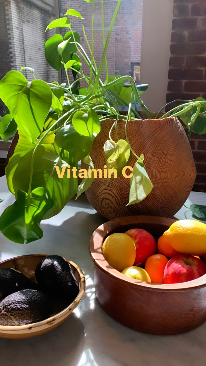 Elsa Hosk khoe đường cong 'gây mê' khi ở nhà giữa mùa dịch ảnh 4