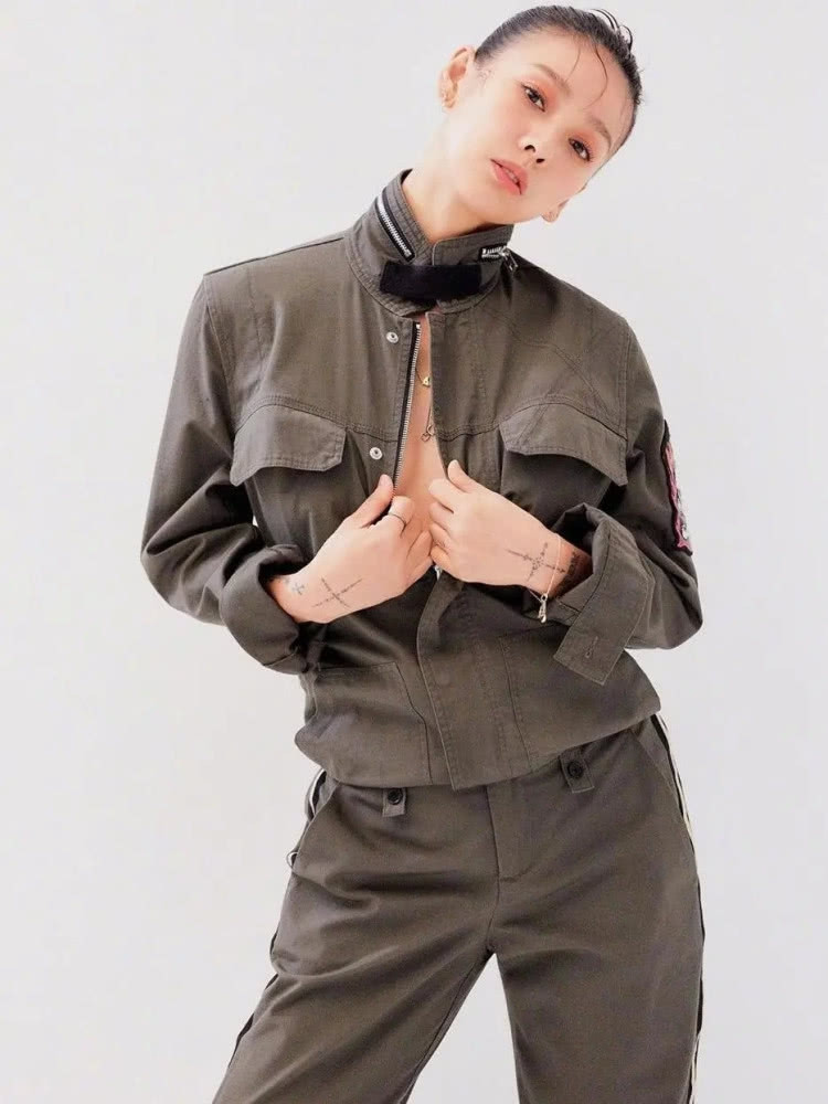 'Nữ hoàng gợi cảm' Lee Hyori miễn tiền tháng 3 cho người thuê nhà ảnh 7