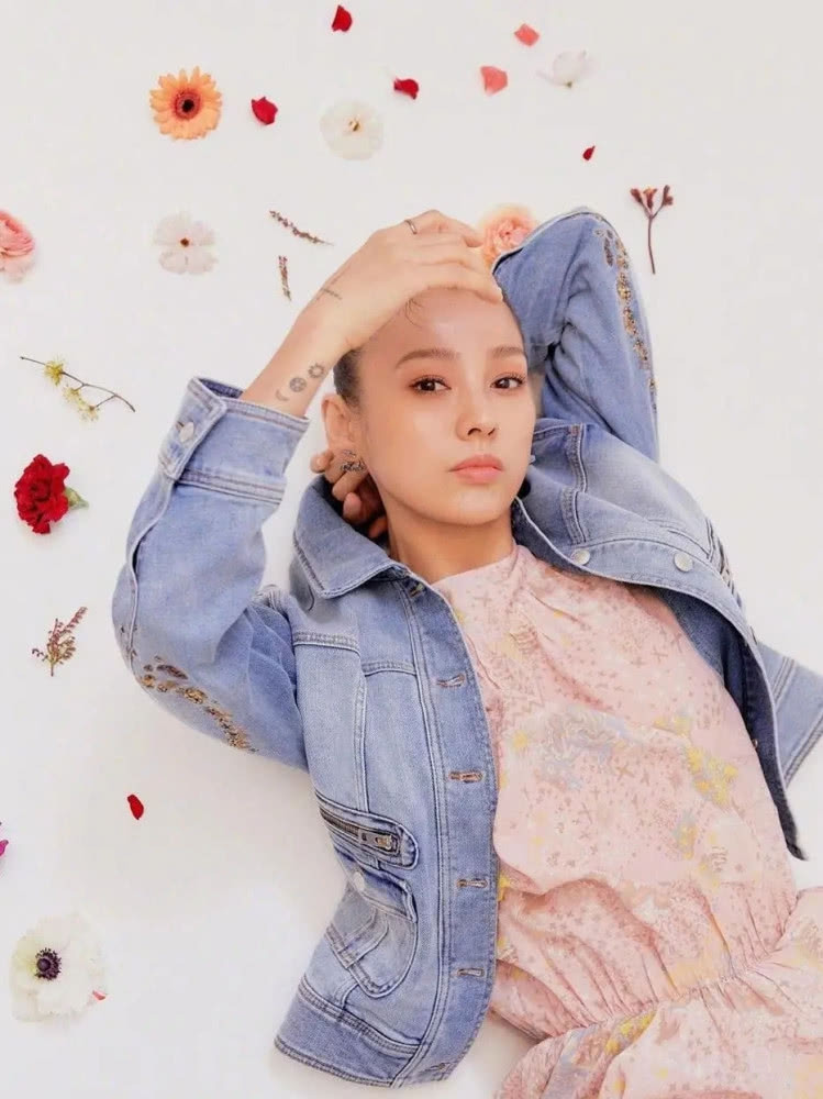 'Nữ hoàng gợi cảm' Lee Hyori miễn tiền tháng 3 cho người thuê nhà ảnh 3