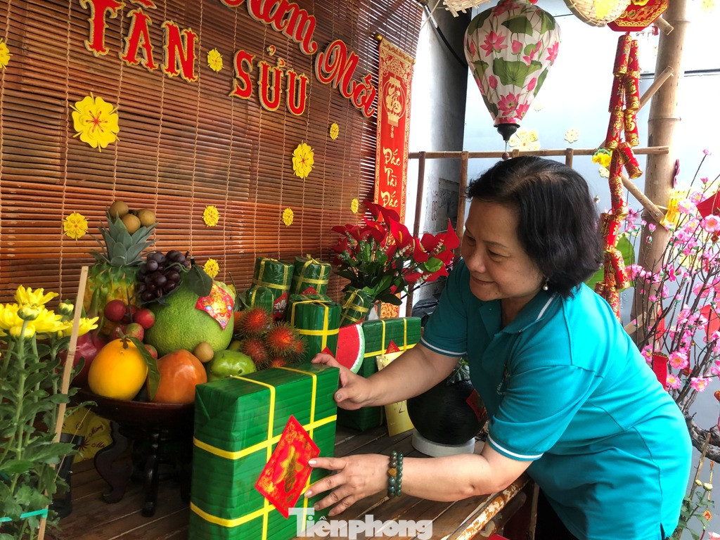 TPHCM: Tết về trên từng góc phố ảnh 9