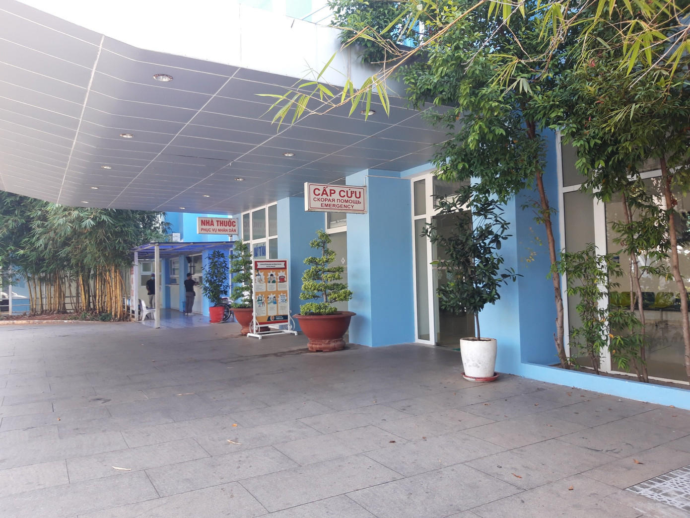 Kết quả xét nghiệm mới nhất của 2 mẹ con người Nga vừa tái dương tính ảnh 1