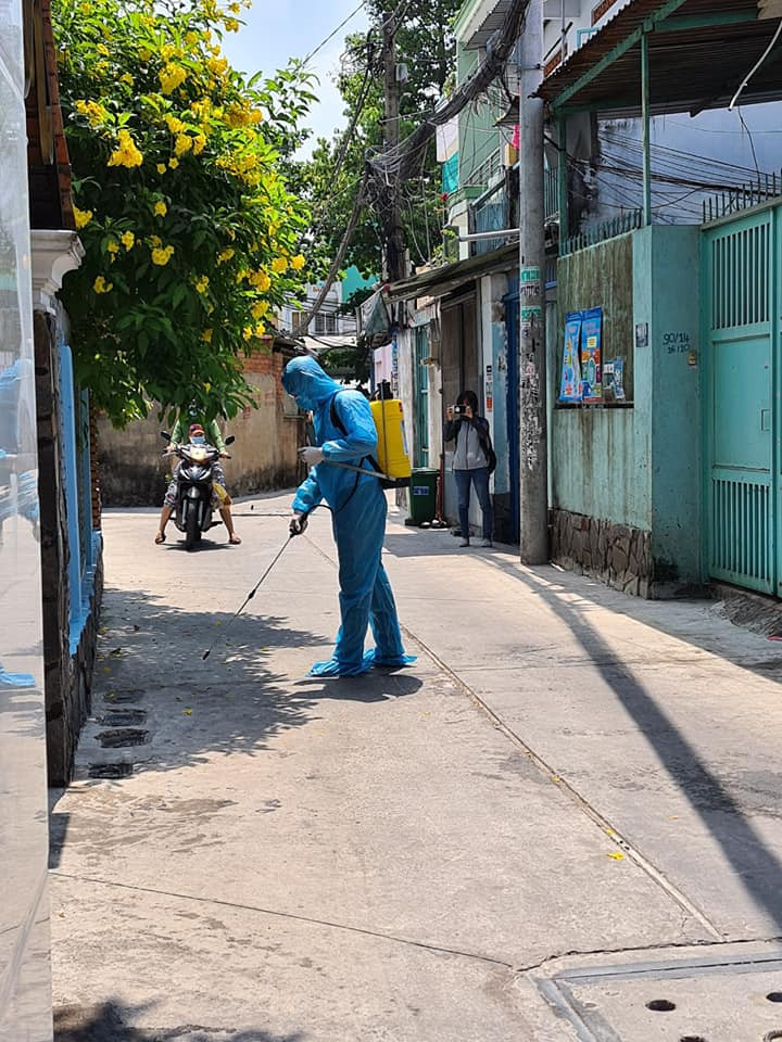 TPHCM chỉ còn một điểm phong tỏa vì COVID-19 ảnh 1