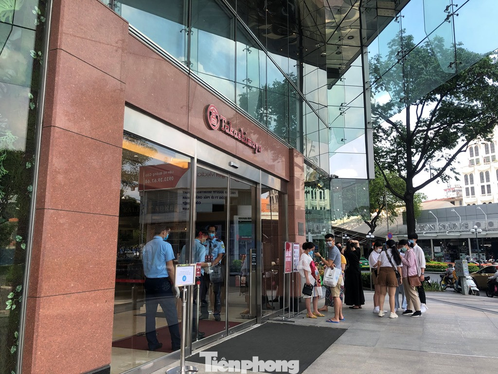 TPHCM: Không đeo khẩu trang không được vào siêu thị, đẩy mạnh bán online phòng dịch ảnh 6