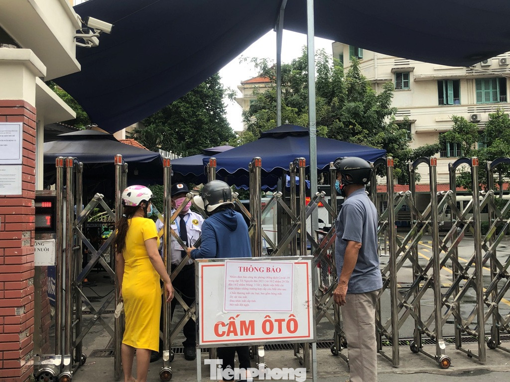 Vì sao hơn 1.000 cán bộ, nhân viên bệnh viện Mắt phải xét nghiệm COVID-19? ảnh 3