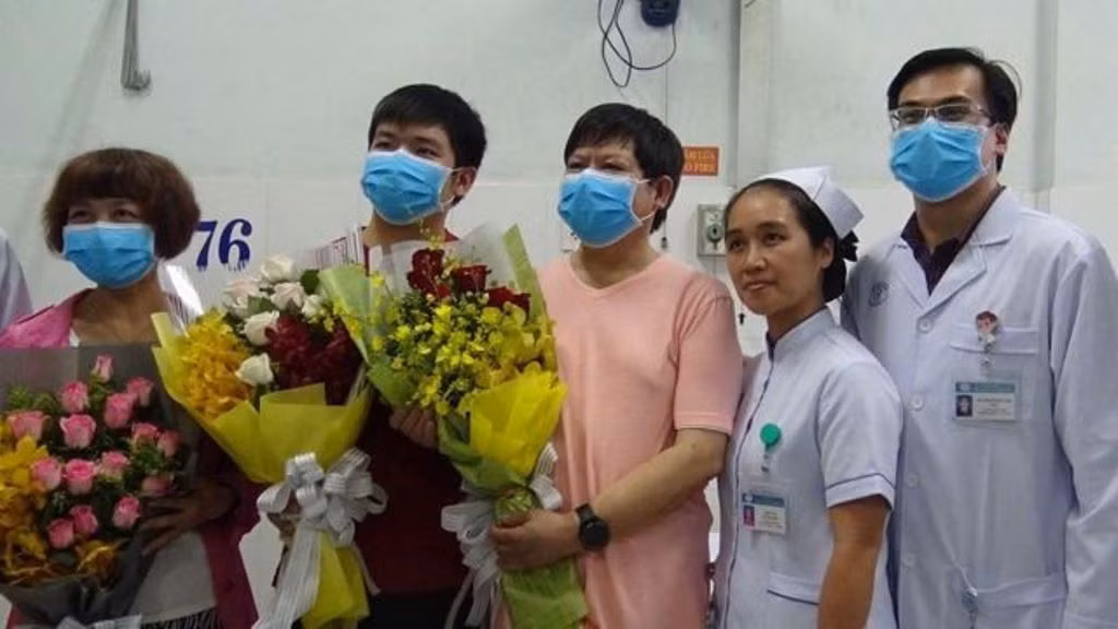 Chuyện ít biết về ca mắc COVID-19 đầu tiên tại Việt Nam ảnh 4