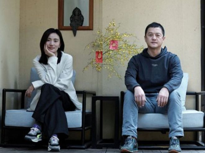 Lý Á Bằng quấn quýt bên người tình kém 19 tuổi ảnh 3