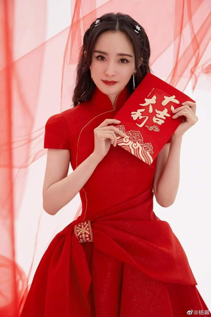 Địch Lệ Nhiệt Ba khoe vòng một lấp ló với tạo hình đẹp mơ màng như tiên nữ ảnh 10