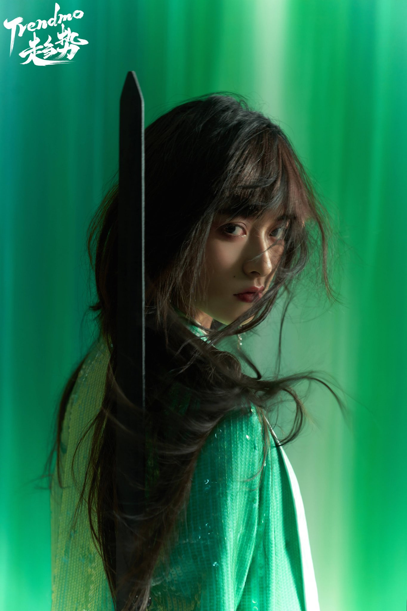 Khán giả phản ứng khi Cổ Lực Na Trát bị bạn diễn nam đụng chạm vòng một ảnh 7