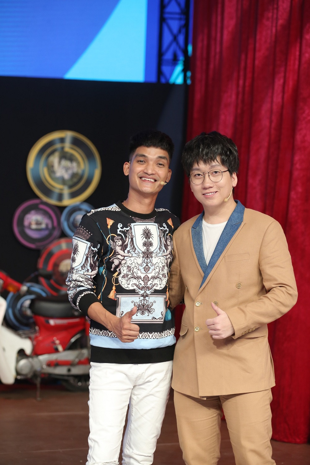 Tuấn Tú xúc động tiết lộ MC Lại Văn Sâm chính là người thầy đầu tiên trong sự nghiệp ảnh 3