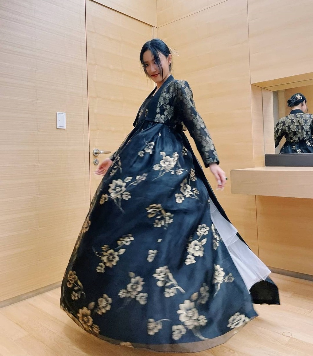 Địch Lệ Nhiệt Ba khoe vòng một lấp ló với tạo hình đẹp mơ màng như tiên nữ ảnh 6