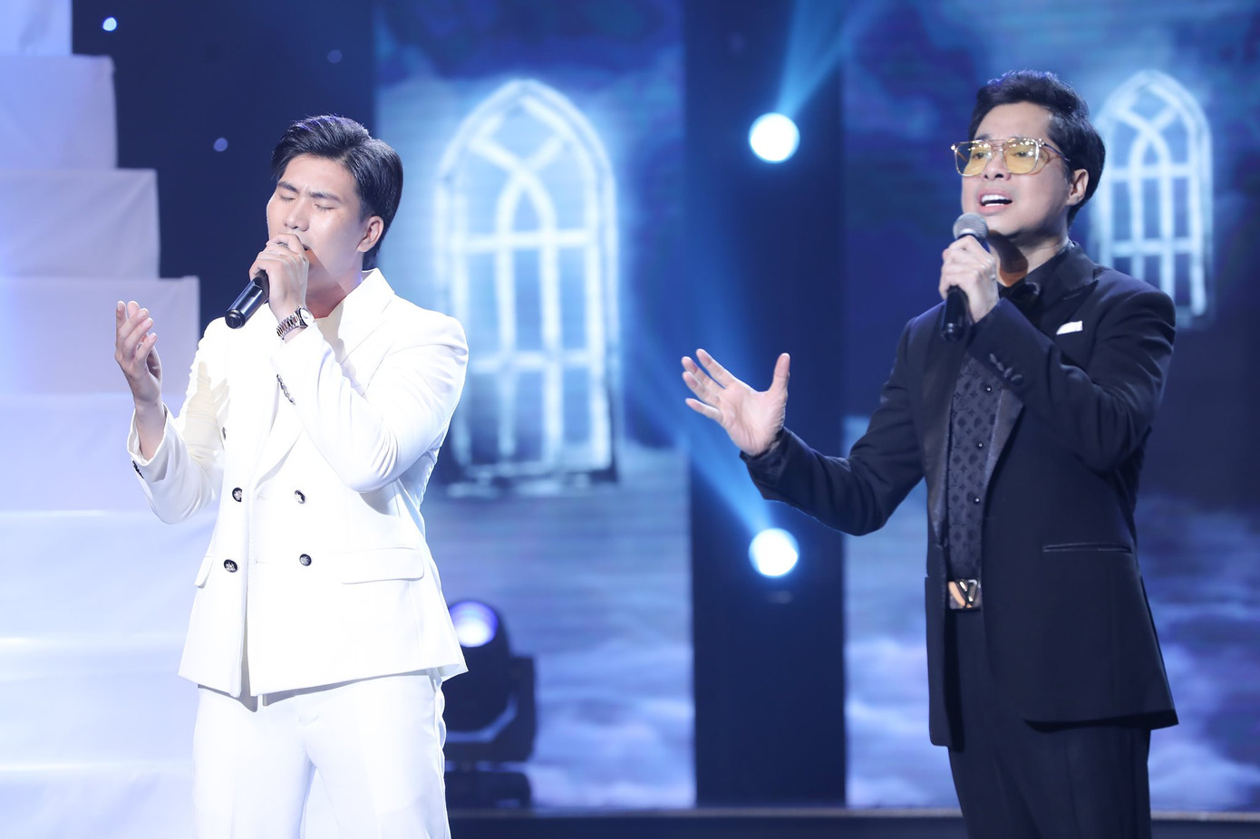 Danh ca Phương Dung, Giao Linh, Bảo Yến cùng khoe giọng đỉnh cao trong Tuyệt đỉnh Bolero ảnh 1