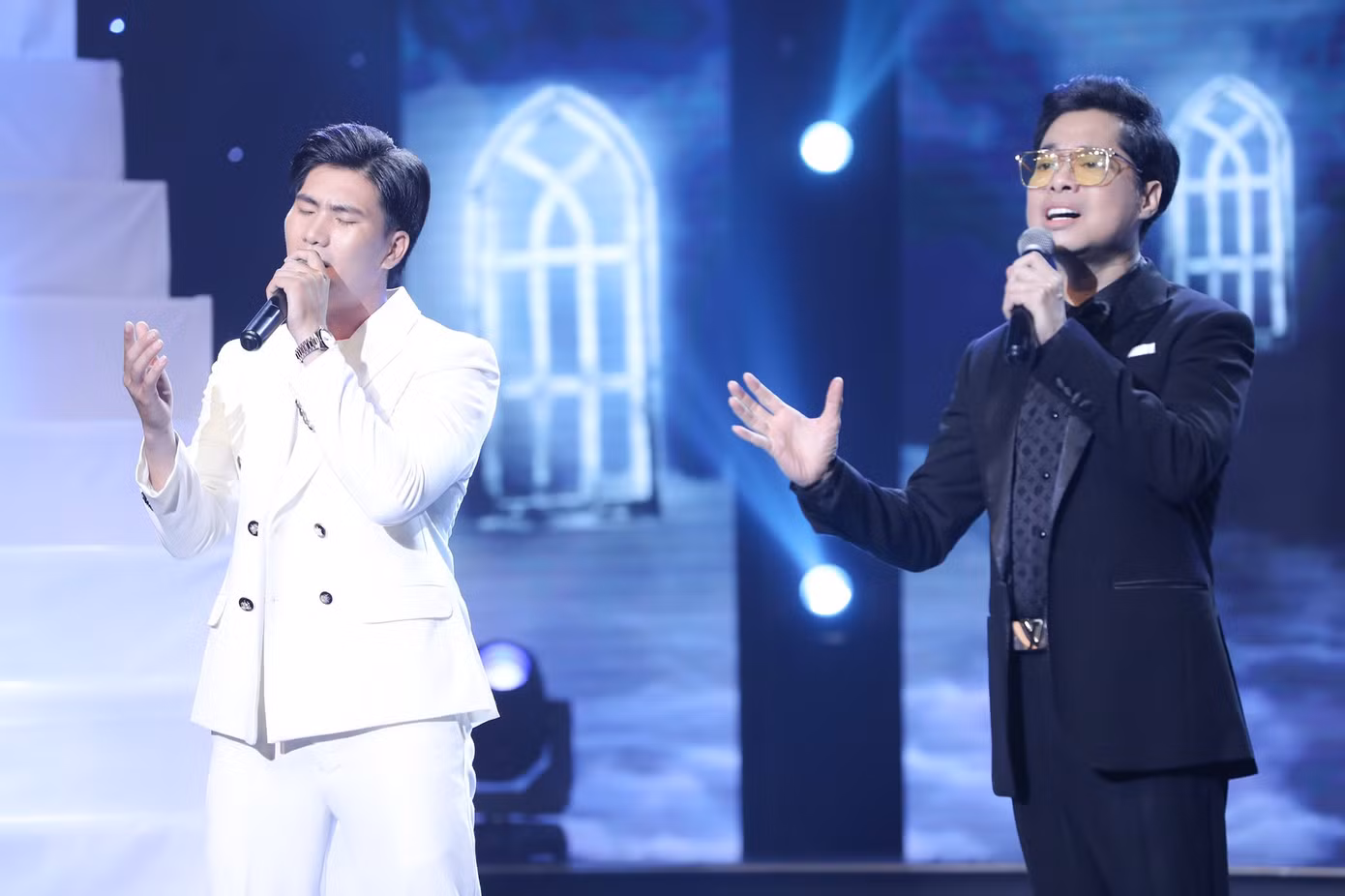 Danh ca Phương Dung, Giao Linh, Bảo Yến cùng khoe giọng đỉnh cao trong Tuyệt đỉnh Bolero ảnh 1
