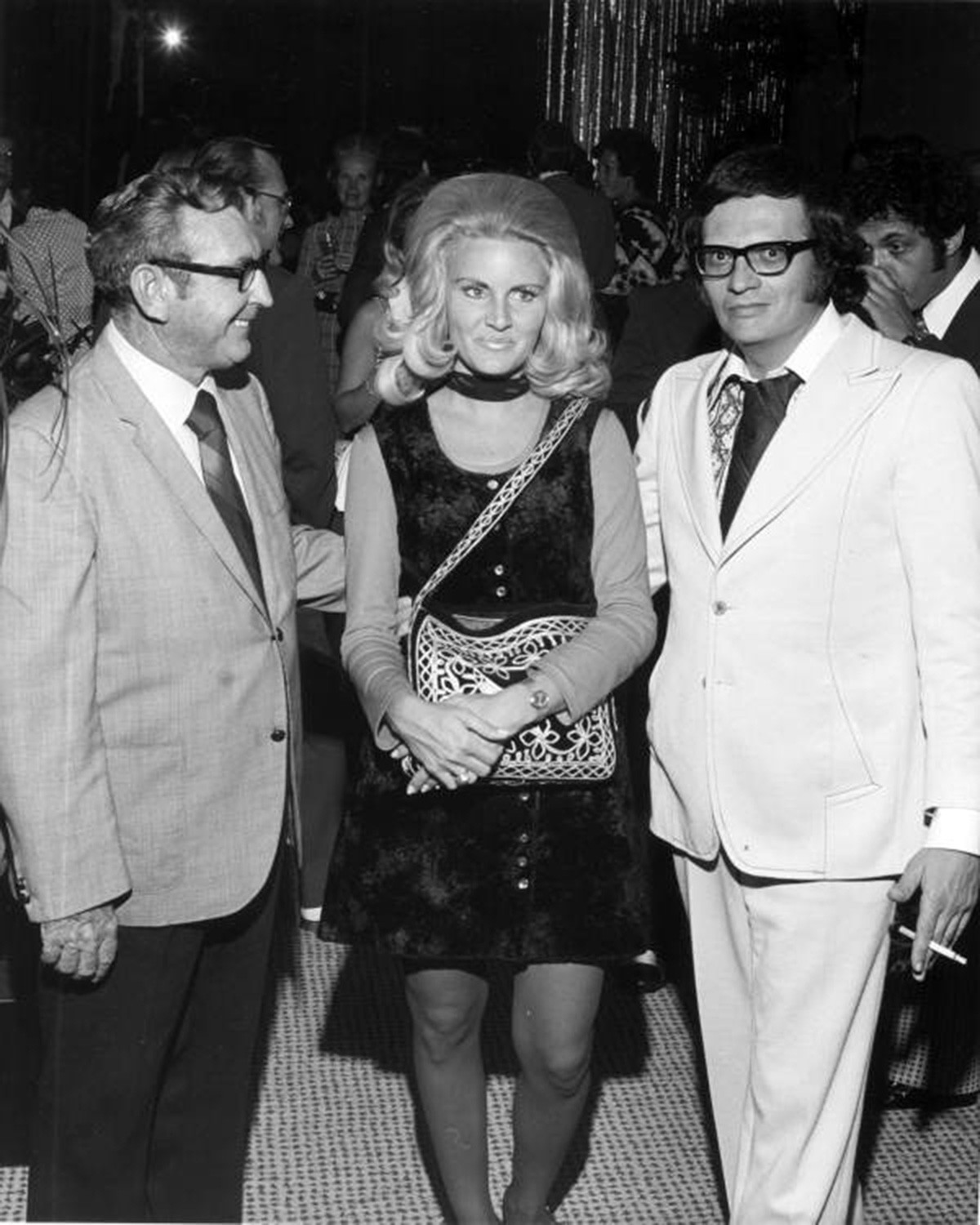 Cuộc đời với 'trái tim không ngủ yên' của huyền thoại truyền hình Larry King ảnh 2