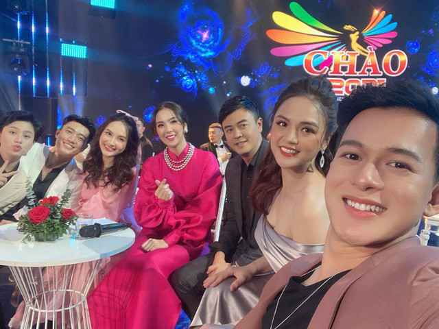 Dàn sao ‘Về nhà đi con’ cùng hát nhạc phim, Thu Quỳnh, Bảo Hân kể lại kỷ niệm xúc động ảnh 1