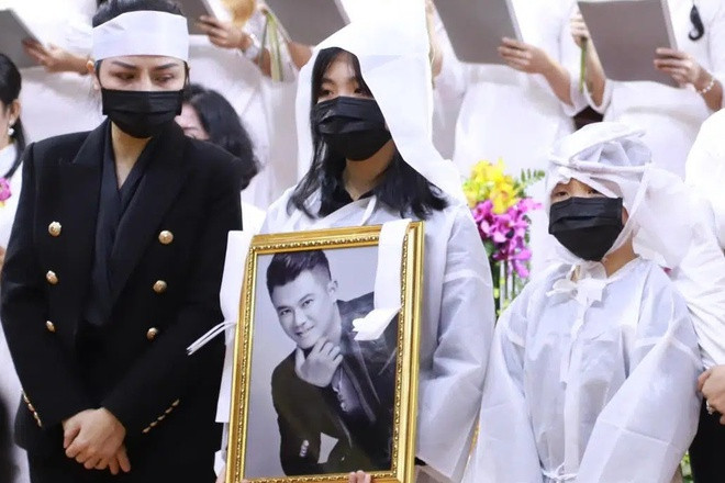 Tro cốt Vân Quang Long đã đưa về Việt Nam, lễ an táng tổ chức ngày 20/1 ảnh 2