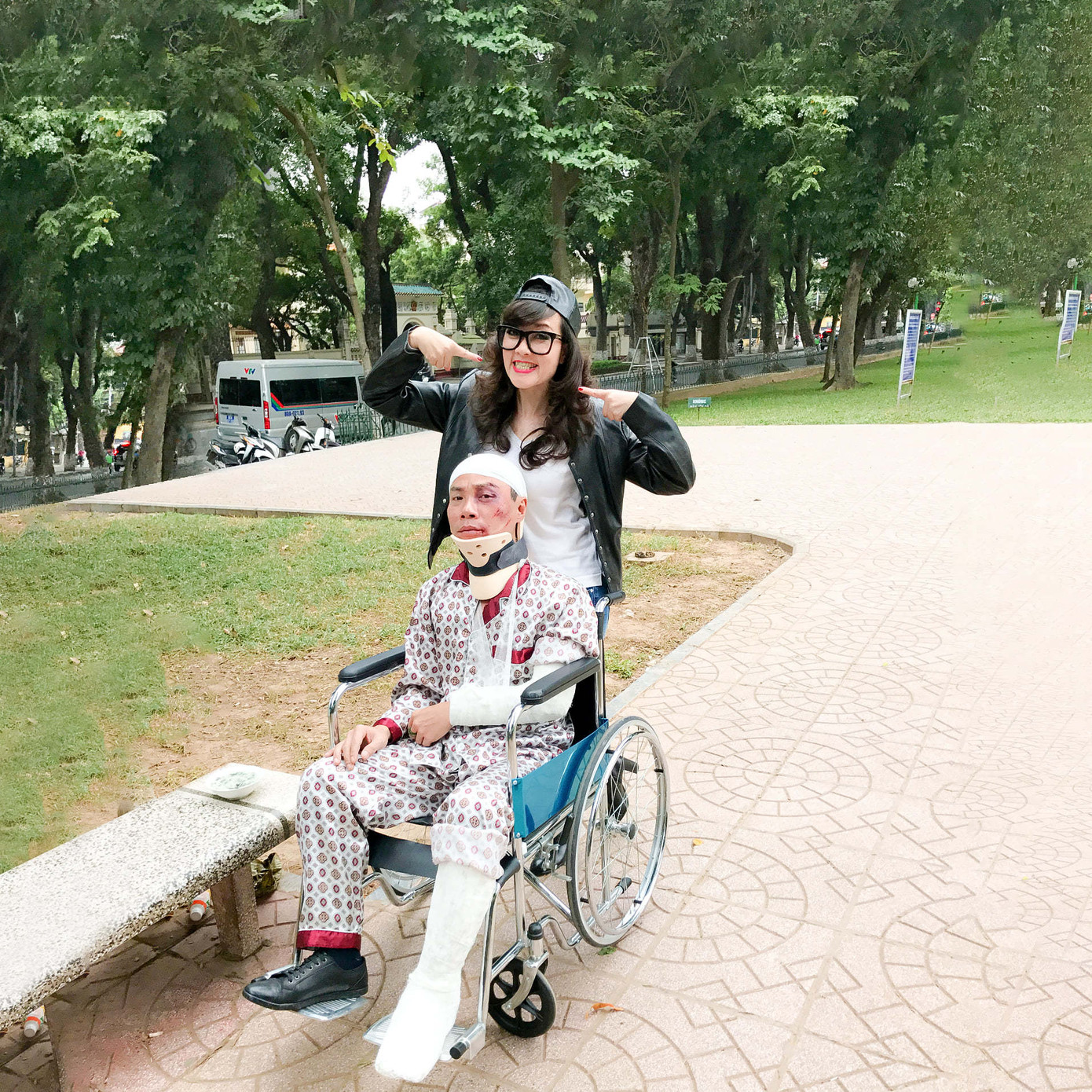 Vân Dung chia sẻ hình ảnh hóm hỉnh hậu trường phim ‘Hướng Dương Ngược Nắng’ ảnh 3