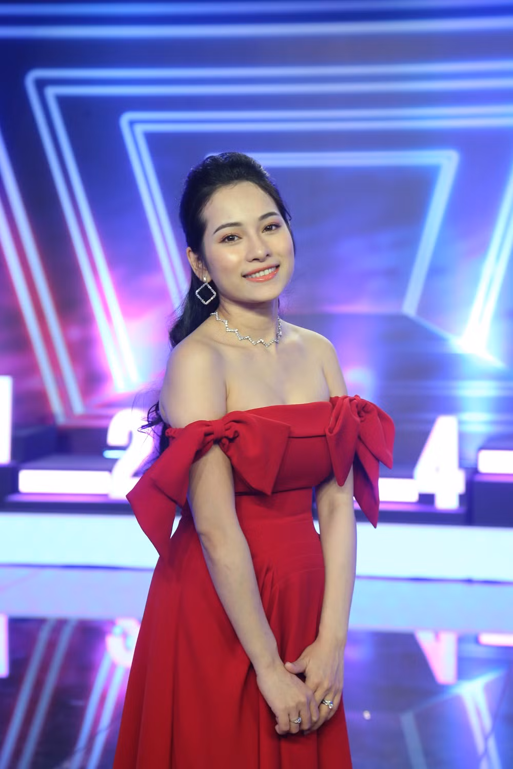 MC Thành Trung ‘bóc phốt’ cách tán tỉnh vợ hotgirl kém 13 tuổi của Dương Khắc Linh ảnh 2