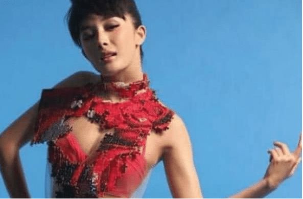 Dương Mịch gây ‘choáng’ với ảnh khoe vòng một gợi cảm cách đây 10 năm ảnh 1