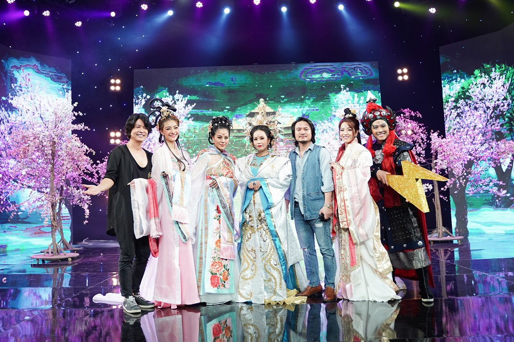 Táo Xuân 2021: ‘Thánh livestream’ Lê Dương Bảo Lâm bị Gia Bảo - Minh Dự liên tục cà khịa ảnh 3