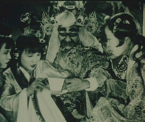 Từng có phiên bản ‘Tây Du Ký’ kinh dị, hở hang, chỉ phát sóng 1 tập đã bị cấm chiếu ảnh 5