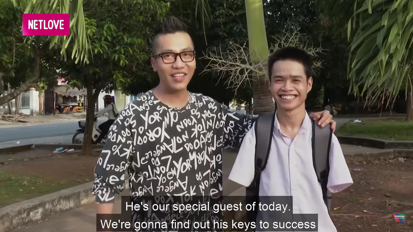 Cậu bé ‘chim cánh cụt’ 3 tuổi biết ăn bằng chân đã là sinh viên, được Google mời làm việc ảnh 1