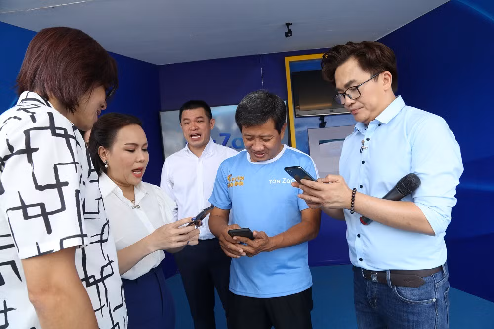 Chuyến xe đặc biệt khiến Việt Hương tặng xe 1,7 tỷ đồng cho ông Đoàn Ngọc Hải ảnh 3