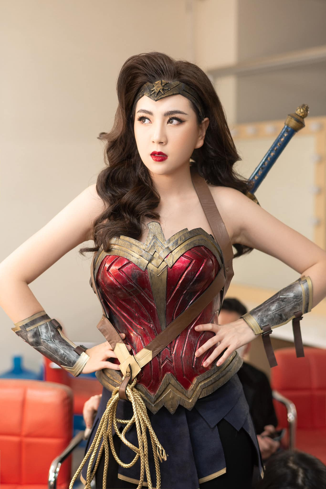 Hóa thân thành Nữ thần chiến binh, BTV Mai Ngọc đẹp bất chấp bản gốc ảnh 6