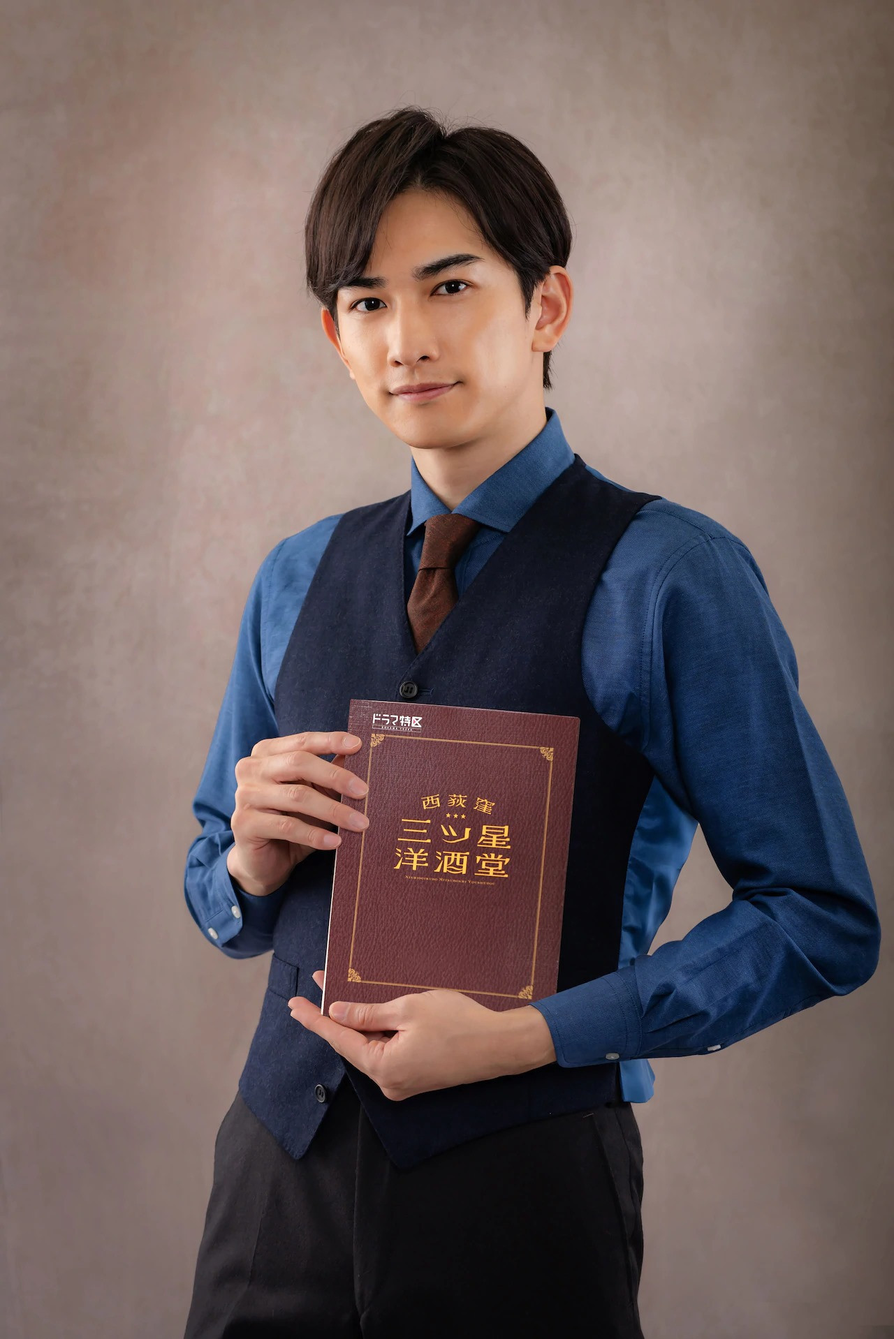 Bộ ảnh nội y bốc lửa của ‘siêu vòng một’ Liễu Nham ở tuổi 41 ảnh 11