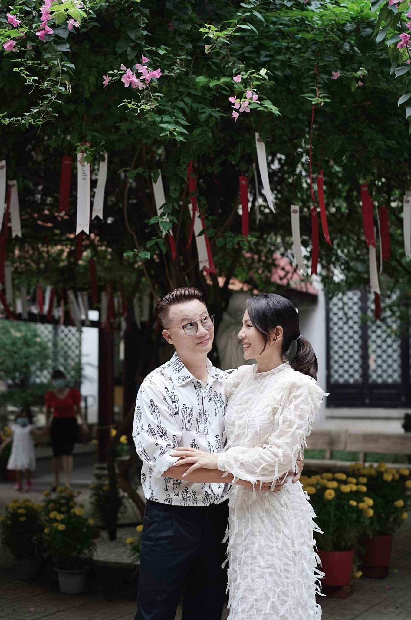 Ngày Valentine, dàn sao Việt viết lời ngọt ngào, chia sẻ loạt ảnh thân mật với nửa kia ảnh 6