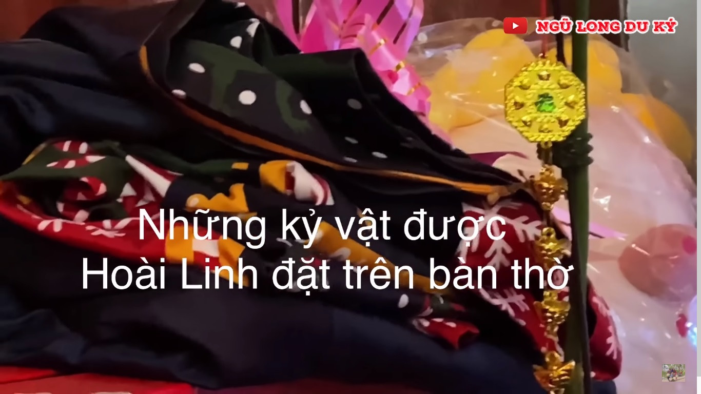 Phi Phụng bật khóc, nói lời xin lỗi khi đến viếng 100 ngày mất NS Chí Tài ảnh 2
