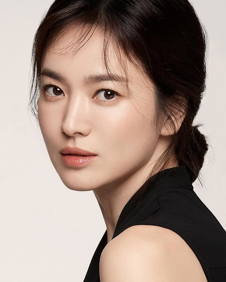 Song Hye Kyo mũm mĩm thuở mới vào nghề từng nặng tới 70kg ảnh 4