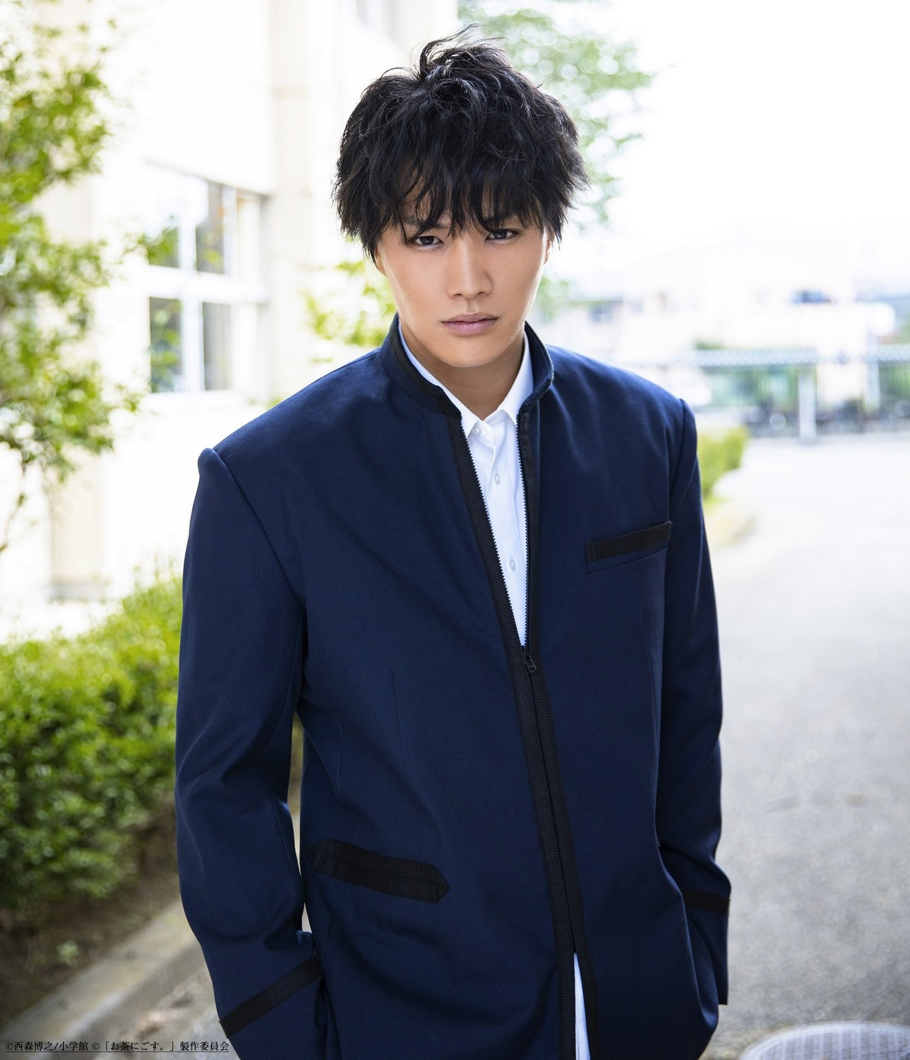 Hậu trường cảnh treo mình nguy hiểm trong ‘Thiên Long Bát Bộ’ của Lưu Diệc Phi ảnh 9