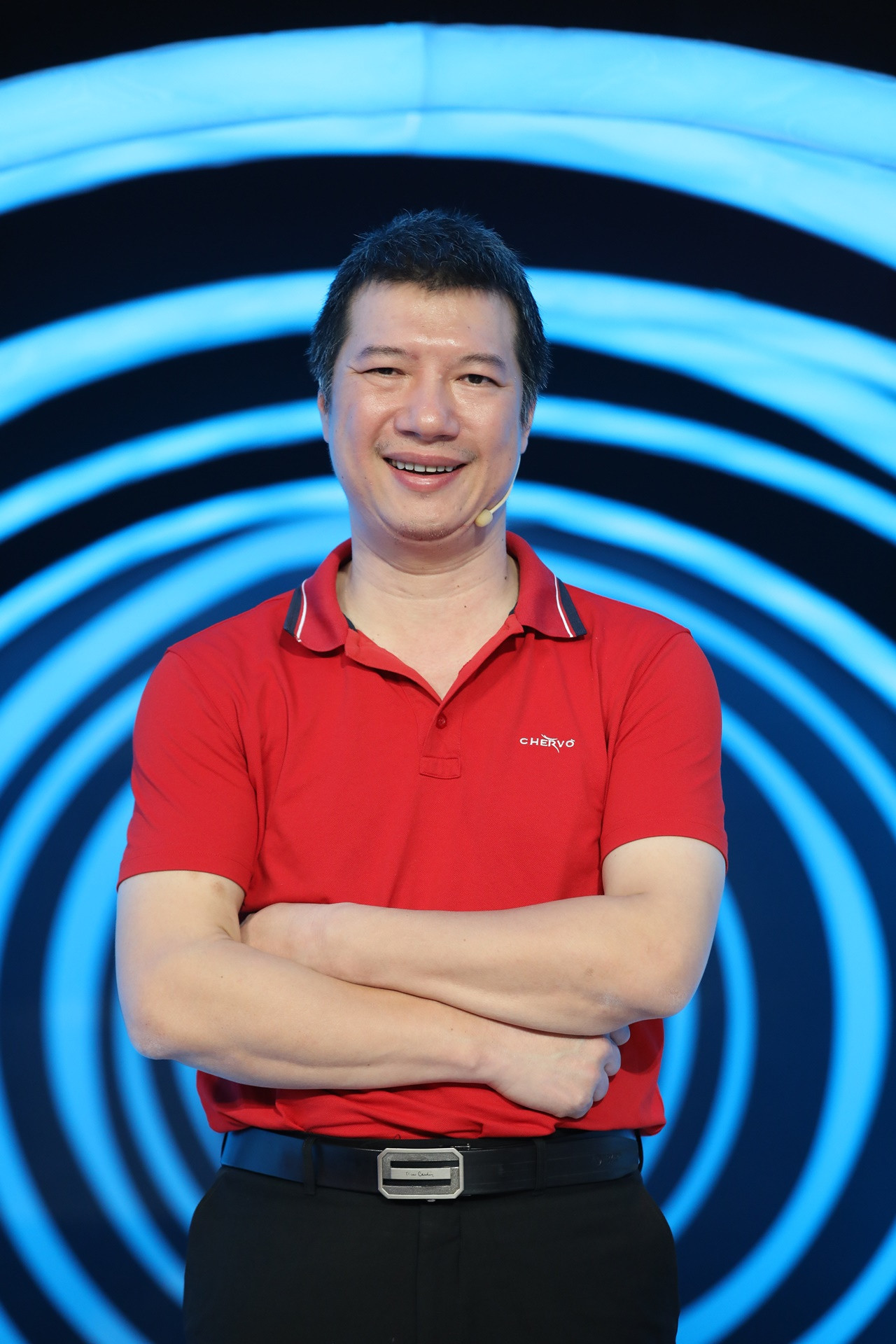 BLV Quang Huy tiết lộ tháng lương đầu tiên bình luận bóng đá ảnh 1