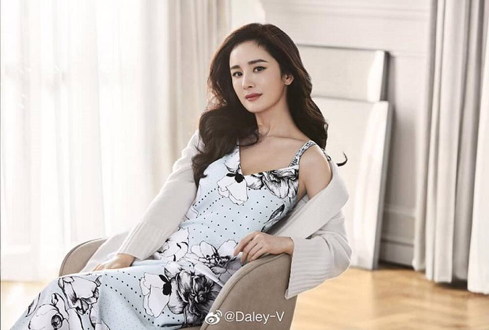 Dương Mịch gây ‘choáng’ với ảnh khoe vòng một gợi cảm cách đây 10 năm ảnh 3