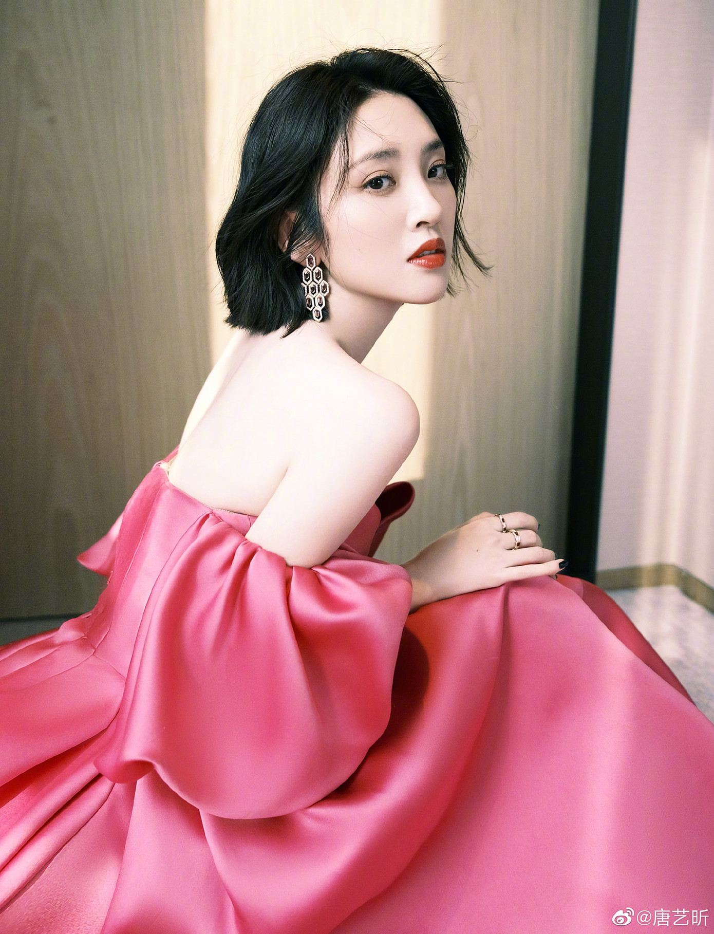 Mỹ nhân ‘Chiếc lá bay’ Baifern Pimchanok đẹp như đồ họa khi hóa nữ thần chiến binh ảnh 10