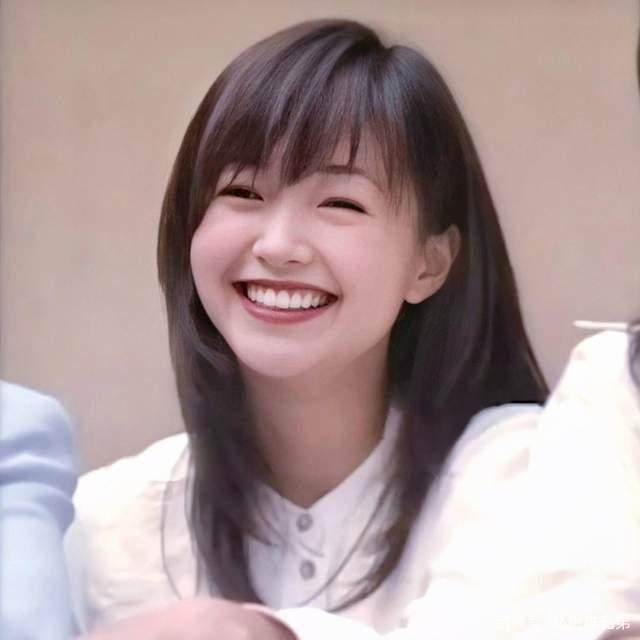 Giật mình trước dung mạo tuổi 50 của mỹ nhân Thần Điêu Đại Hiệp từng là Á hậu Hồng Kông ảnh 5