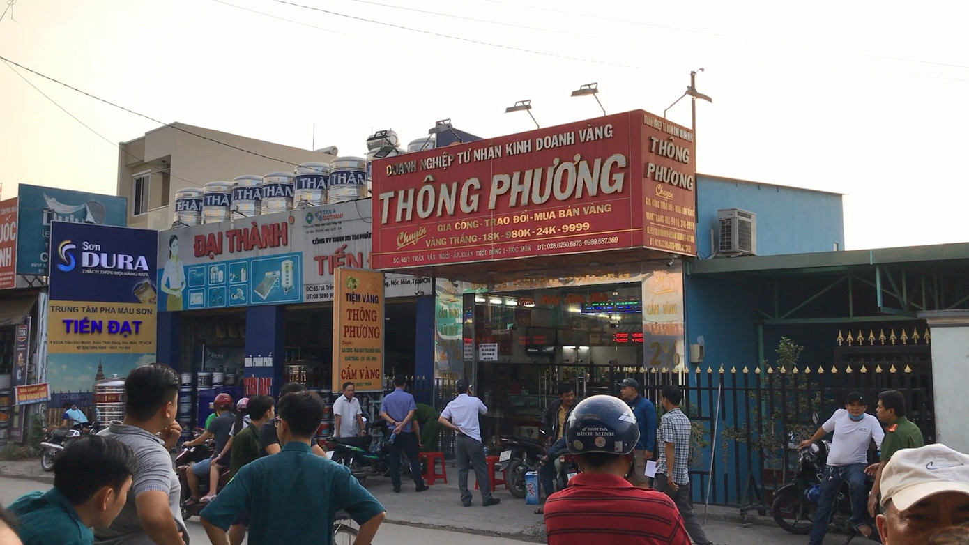 3 nghi phạm tổ chức nổ súng cướp tiệm vàng nhưng... không nhớ mặt nhau ảnh 6