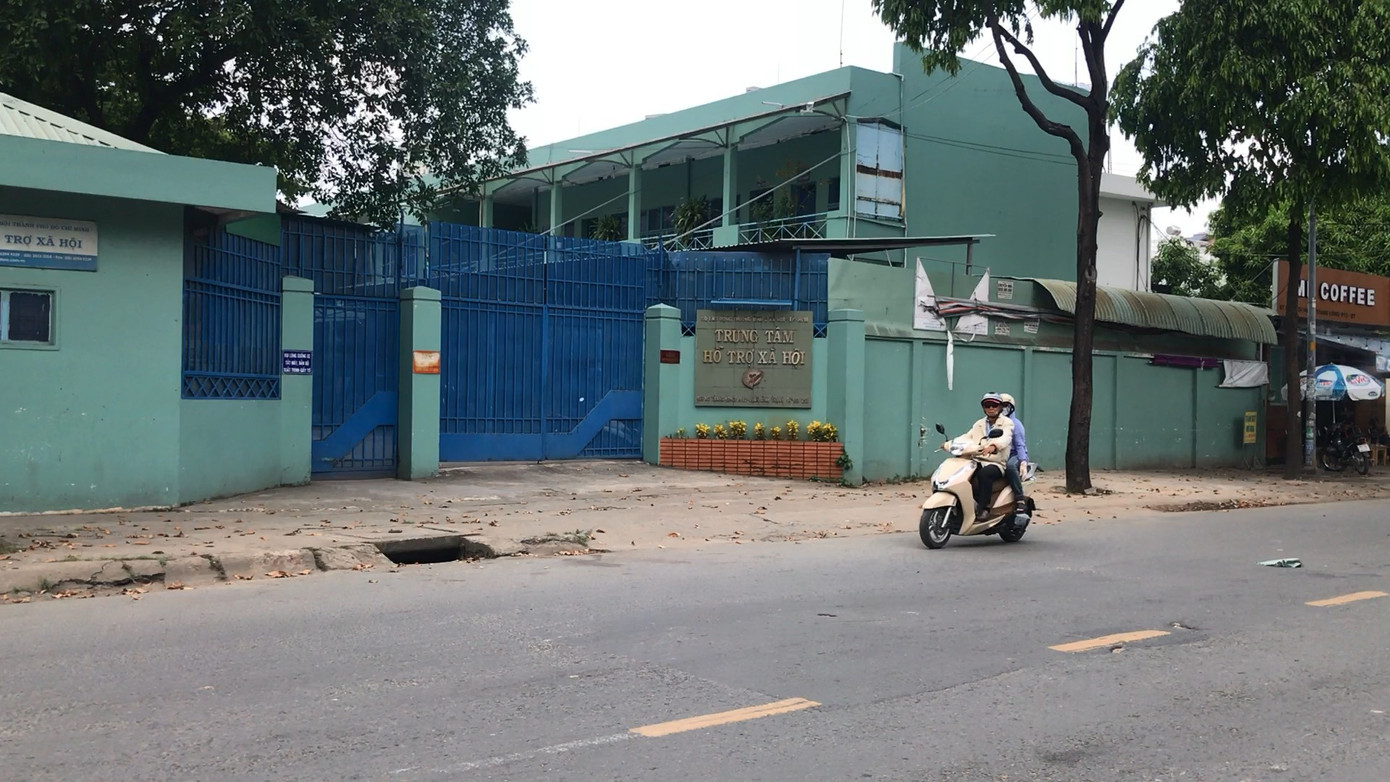 Đình chỉ công tác cán bộ nghi dâm ô bé gái ở Trung tâm Hỗ trợ xã hội ảnh 1