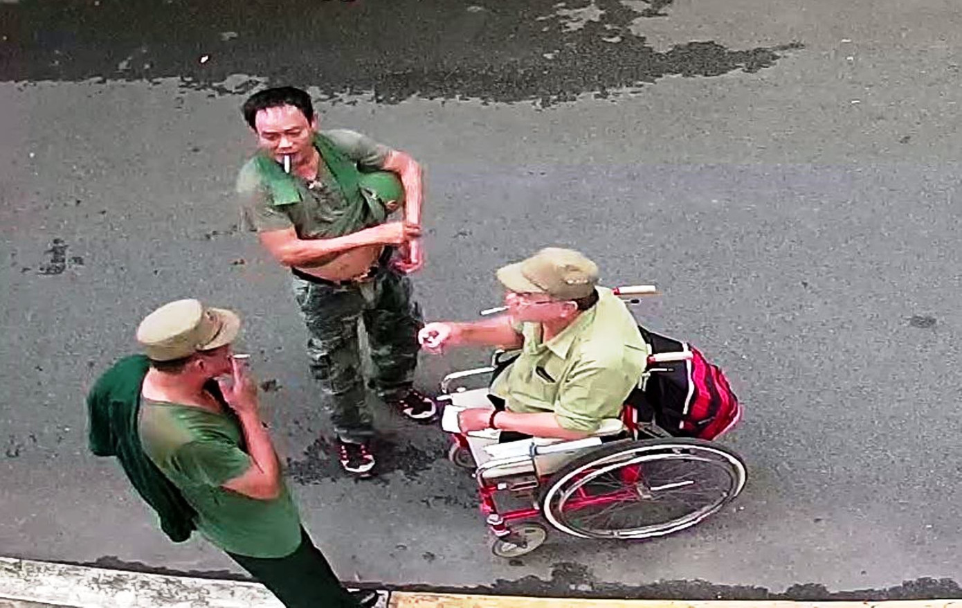 Đóng cửa công ty vì bị nhóm người ‘khủng bố’ đòi nợ ảnh 1